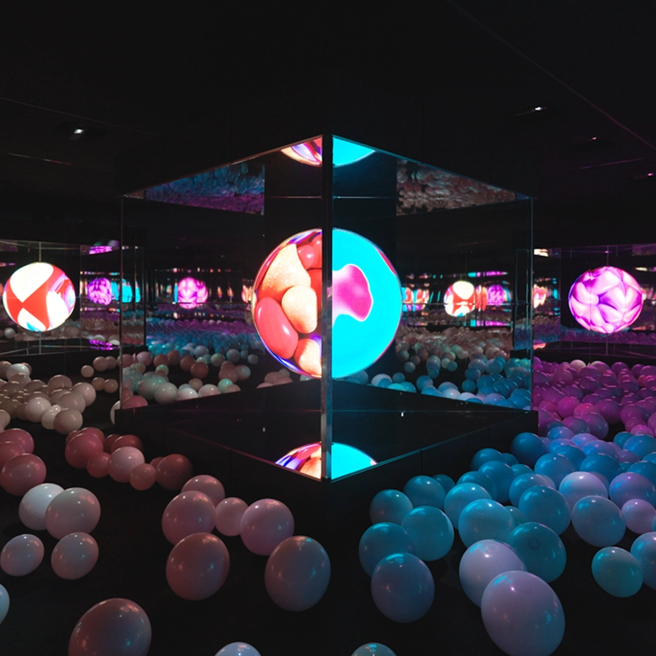 '23 exhibition space of 'Opposites United' – Joy for Reason
