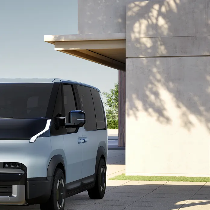 Kia PV5 side view image