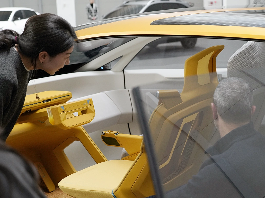 Image of interior design review scene of the Kia Vision Meta Turismo concept car