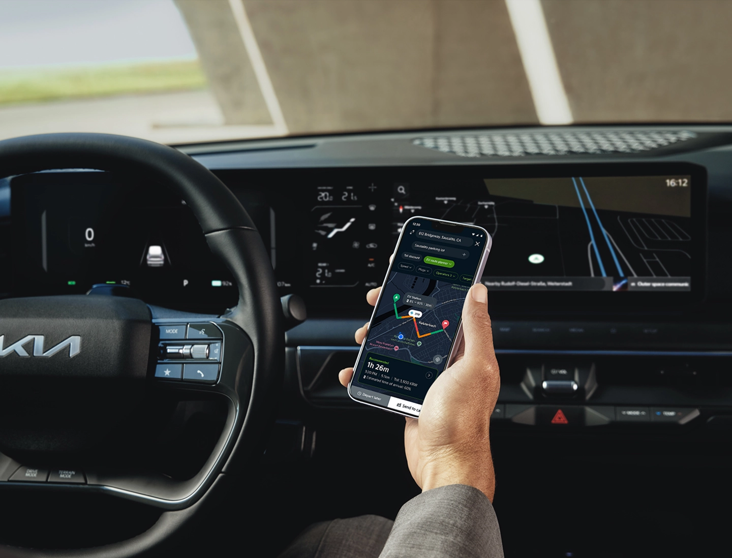 Image showing control of vehicle functions using a smartphone inside the vehicle