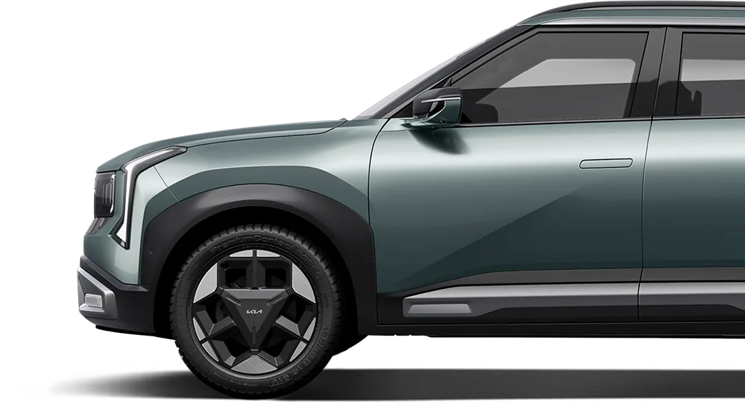 Side profile of the Seltos in Iceberg Green.