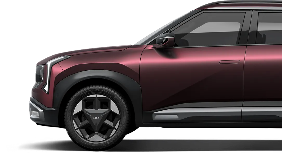 Side profile of the Seltos in Magma Red.
